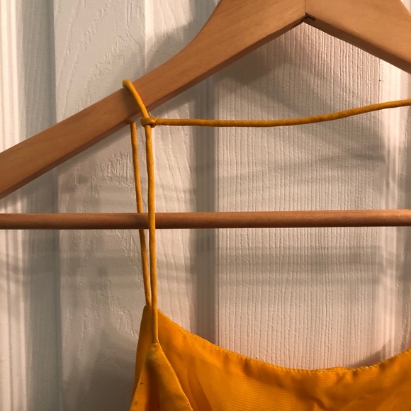 off-yellow/orange tank top - Picture 4 of 4